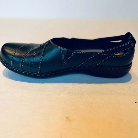 Clarks Collection Women's Slip On Leather Loafers Dark Blue Size 8.5M - Picture 3 of 9